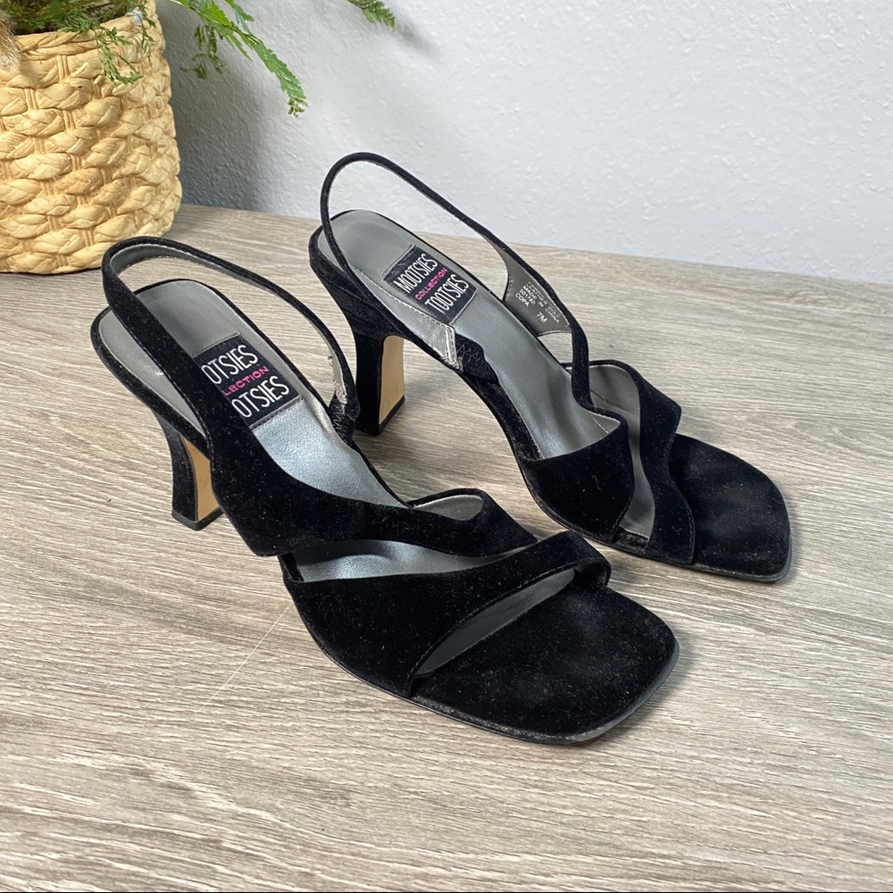 Mootsies Tootsies Black Velvet Heels Size 7